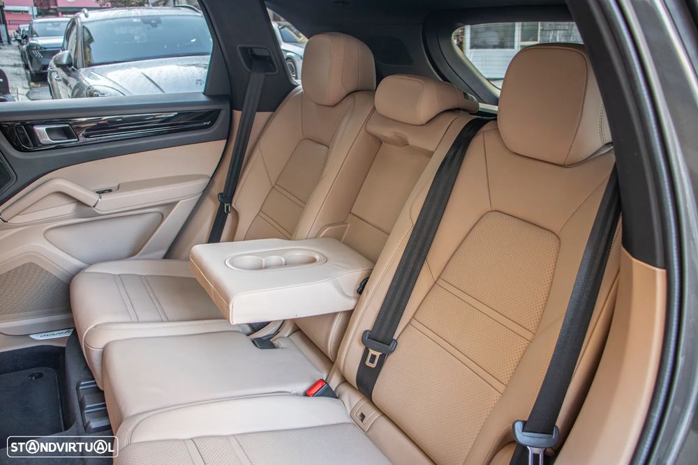 Porsche Cayenne E-Hybrid - 41