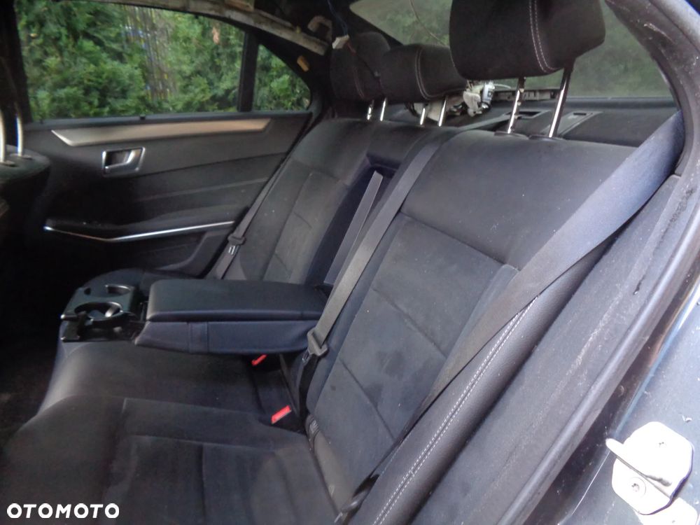 Mercedes-Benz Klasa E 300 BlueTEC 7G-TRONIC Elegance - 12