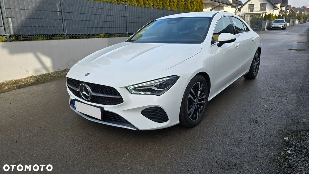 Mercedes-Benz CLA 200 7G-DCT - 2
