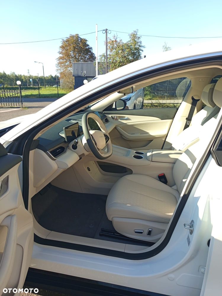 Forthing S7 REEV - 10