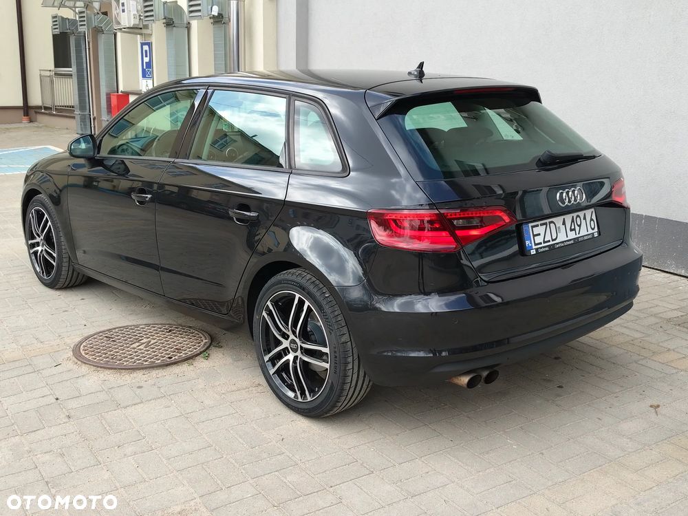 Audi A3 Sportback 1.4 TFSI S tronic Ambiente - 33