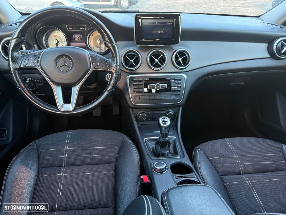 Mercedes-Benz CLA 200 CDI Urban - 16