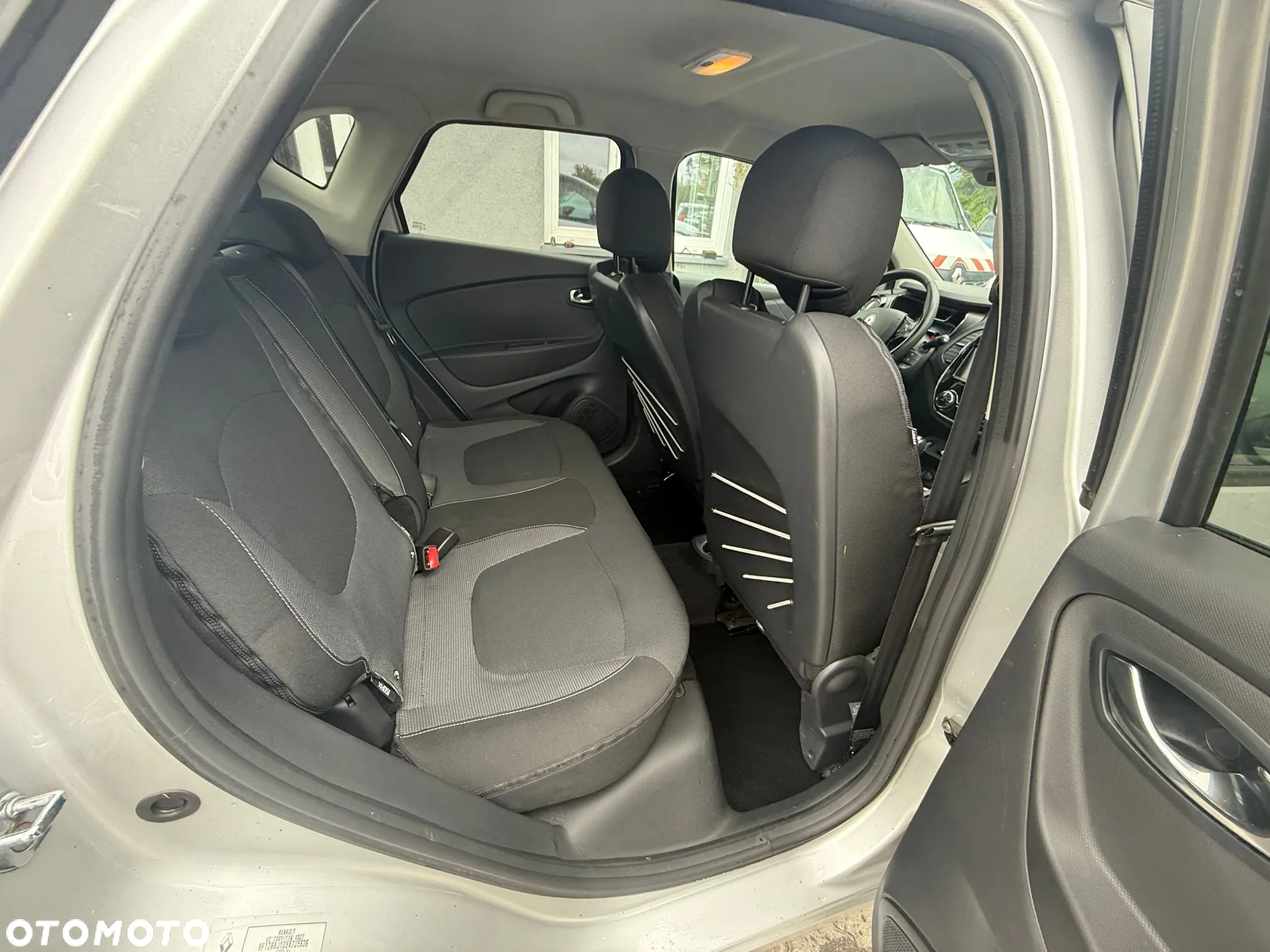 Renault Captur (ENERGY) dCi 90 EDC LIMITED - 17