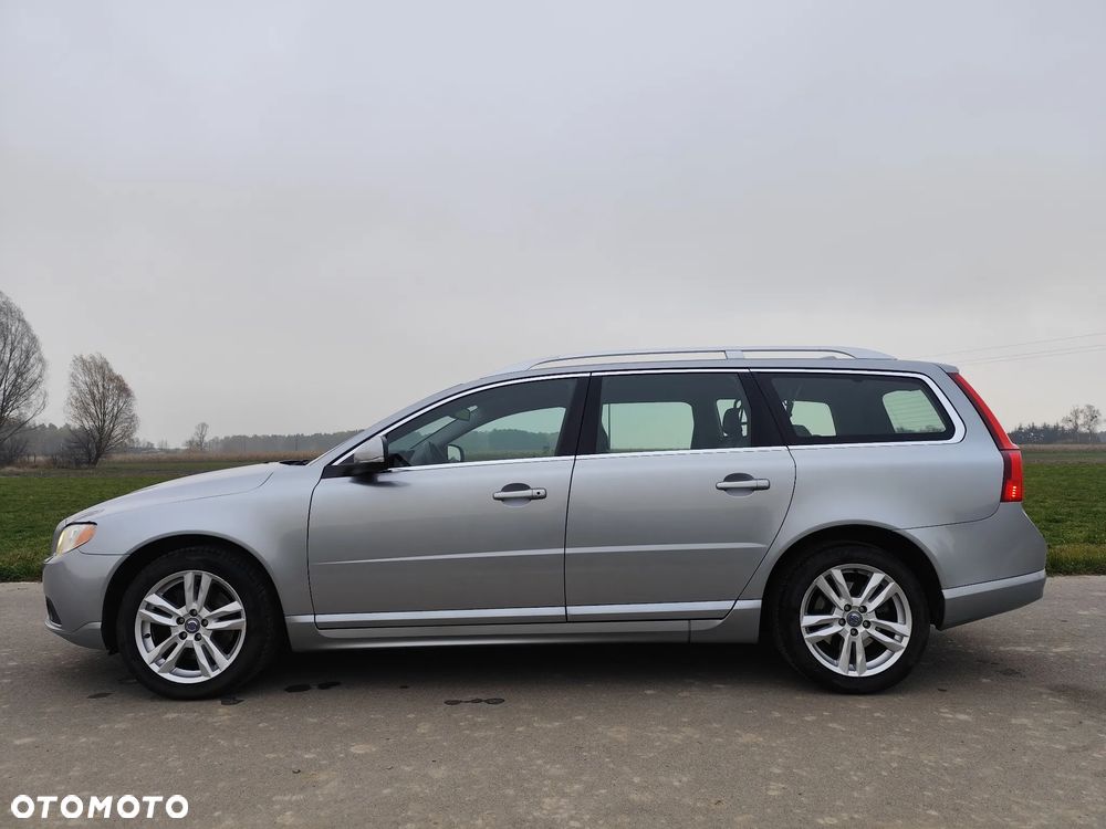 Volvo V70 D3 Summum - 16