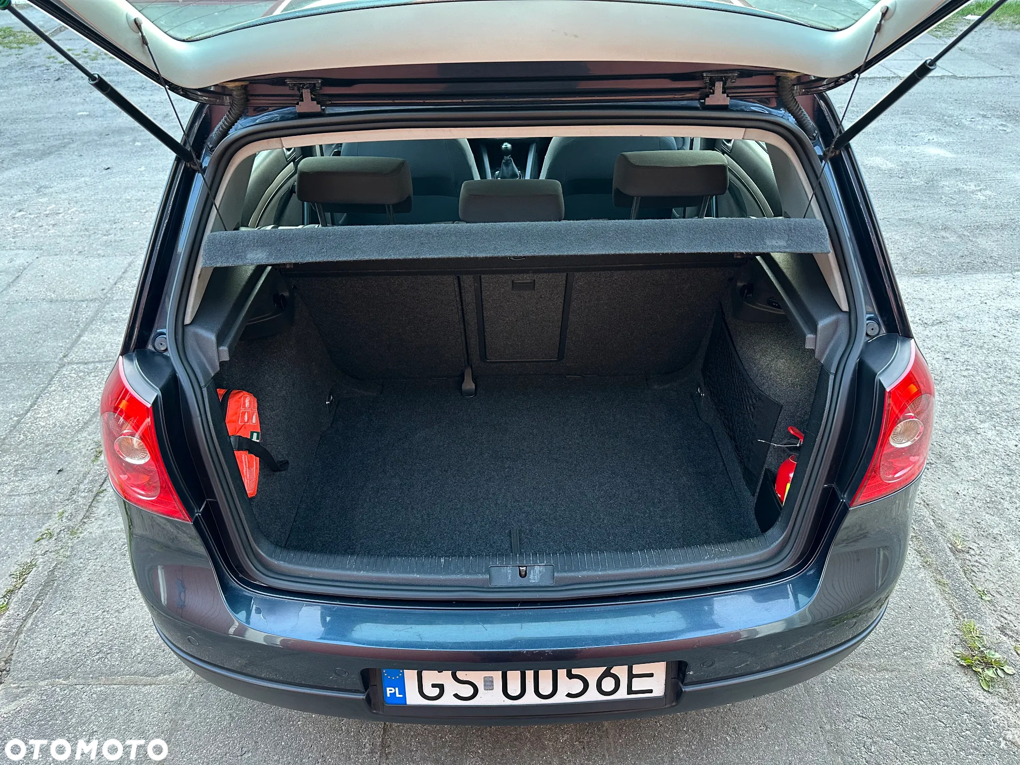 Volkswagen Golf - 5