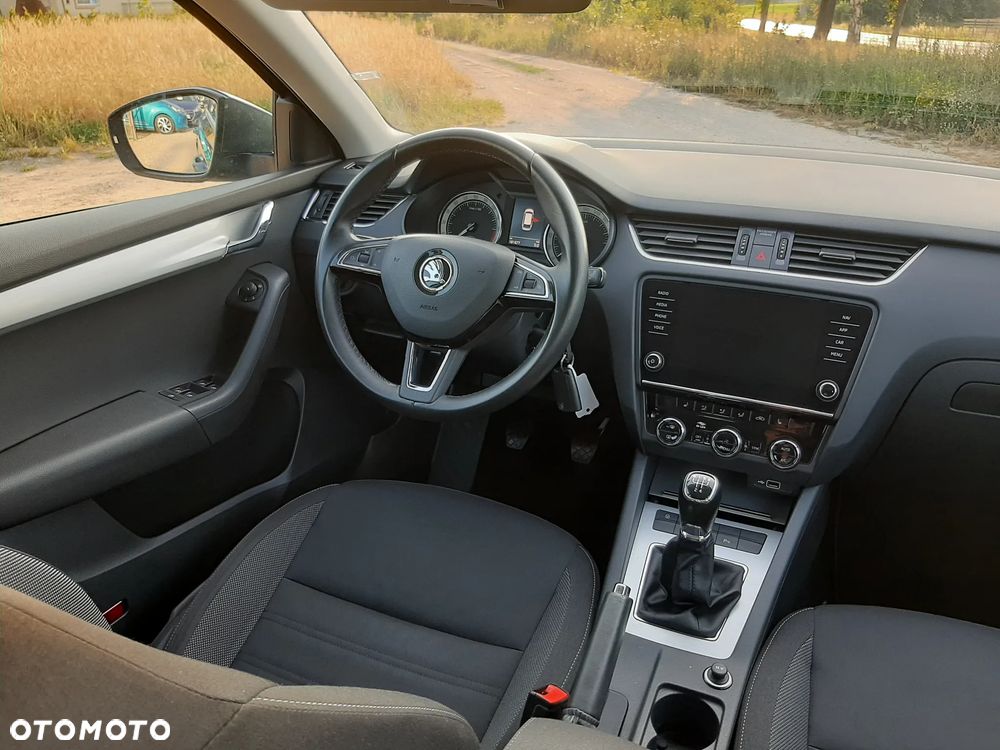 Skoda Octavia 1.6 TDI Sport Edition - 24