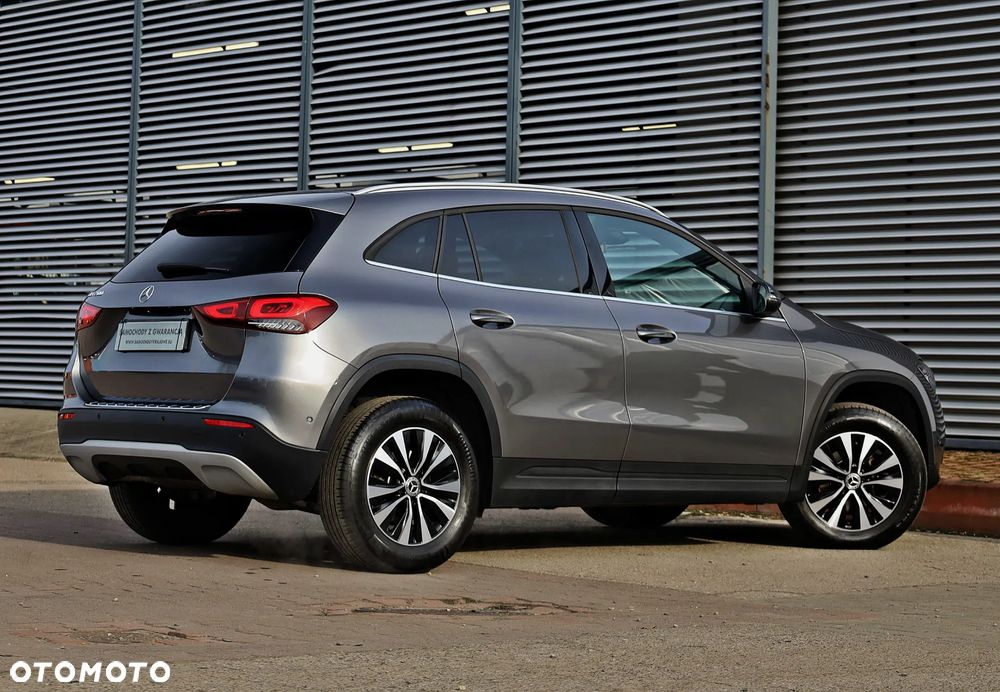 Mercedes-Benz GLA 200 Style - 9