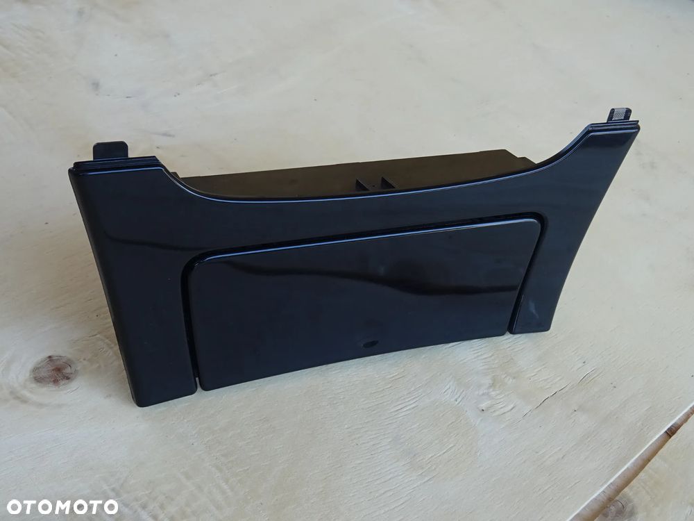 POPIELNICZKA GNIAZDO 12V PANEL DESKI CZARNY DEKOR OPEL INSIGNIA A - 7