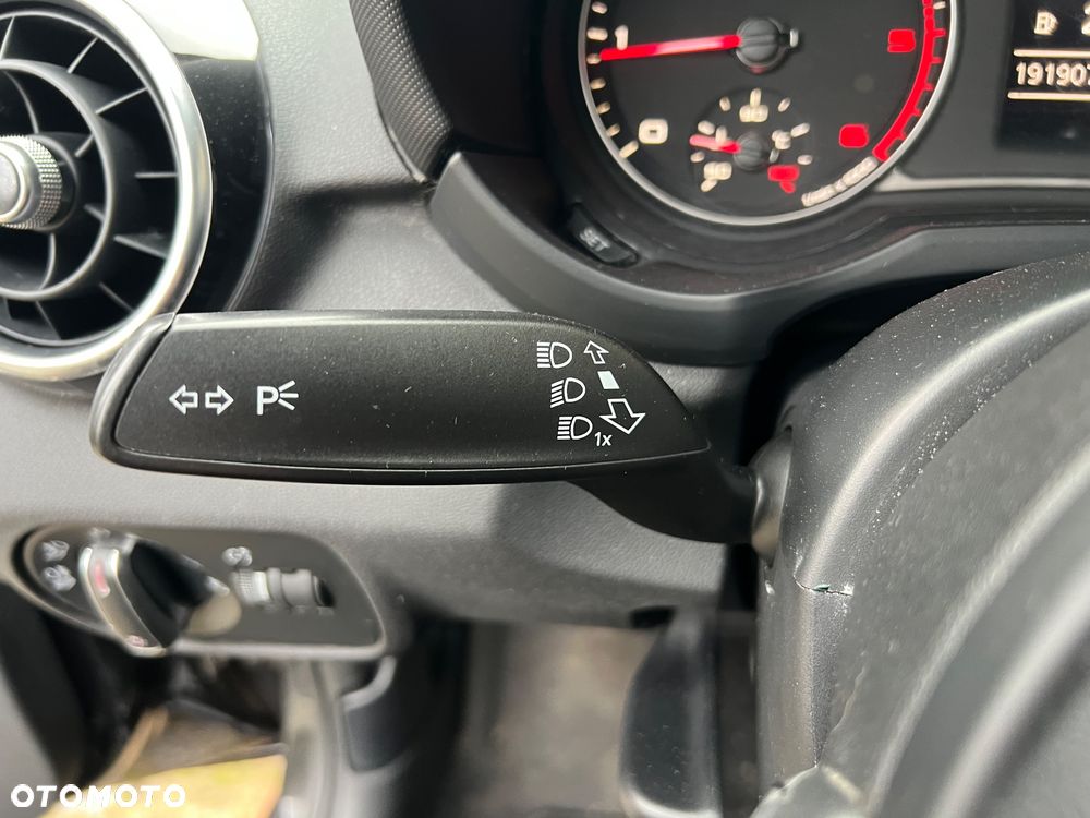 Audi A1 3-drzwiowe 1.6 TDI S line edition - 25