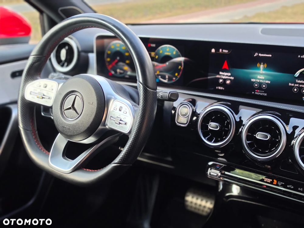 Mercedes-Benz Klasa A 220 AMG Line 7G-DCT - 4