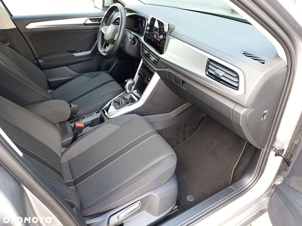 Volkswagen T-Roc - 14