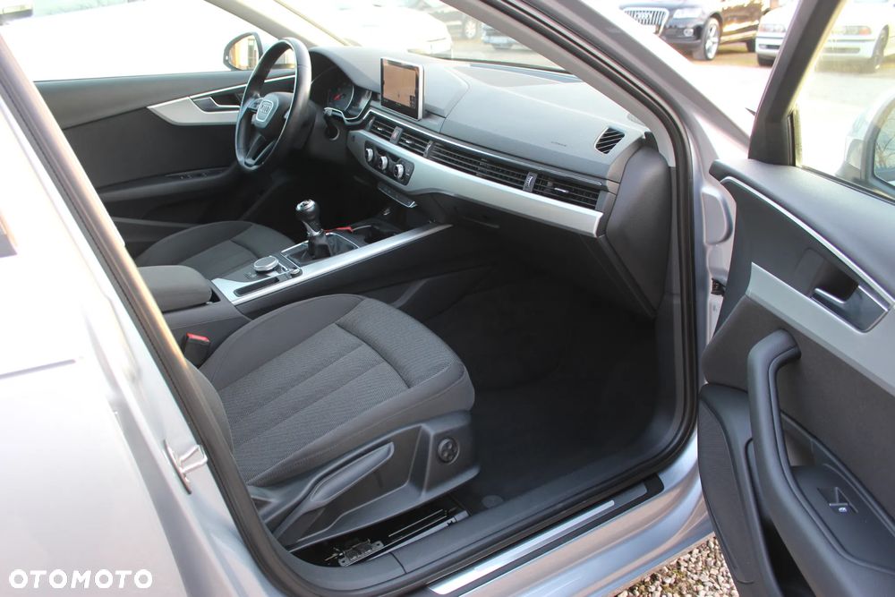 Audi A4 Avant 2.0 TDI ultra - 19
