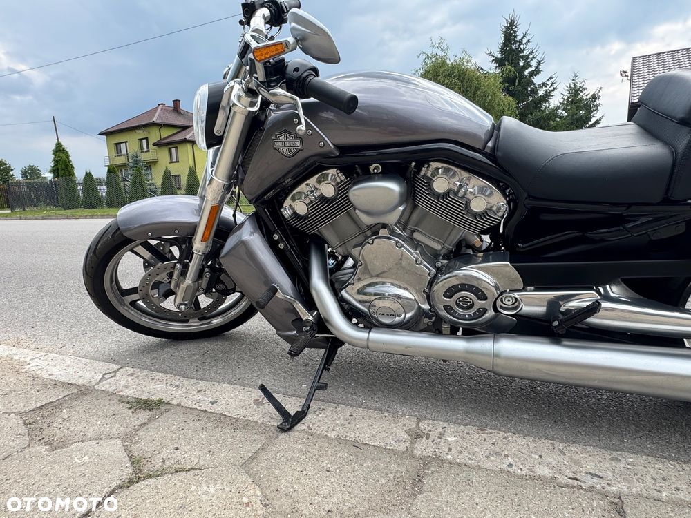 Harley-Davidson V-Rod Muscle - 7