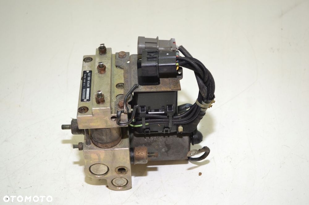 MITSHUBISHI PAJERO II 3.0 V6 POMPA ABS MB668266 - 4