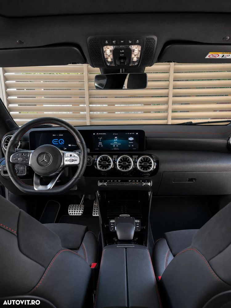 Mercedes-Benz CLA 250 - 11