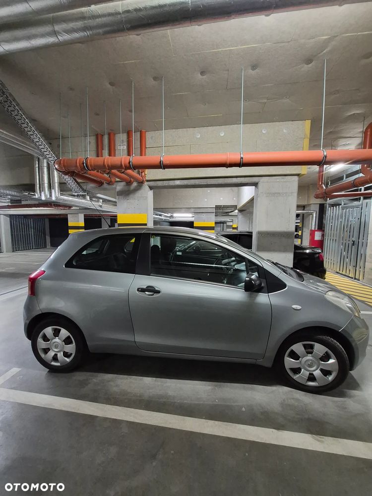 Toyota Yaris - 11