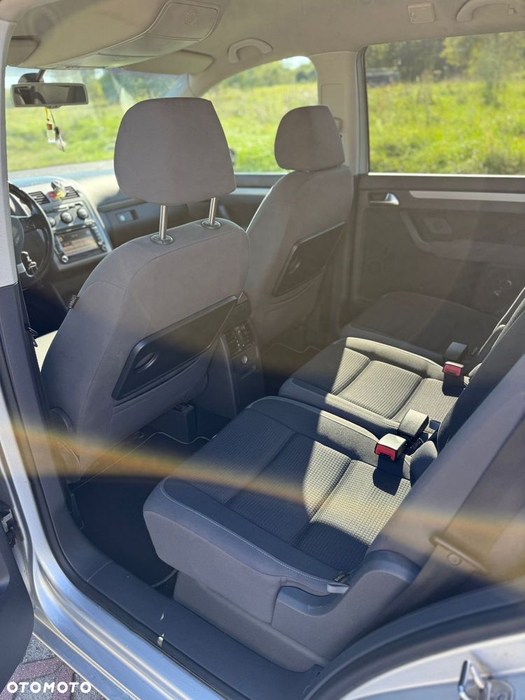 Volkswagen Touran 1.9 TDI DPF BlueMot Conceptline - 7
