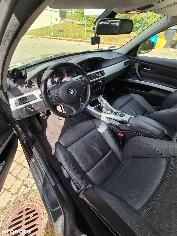 BMW Seria 3 325d - 5