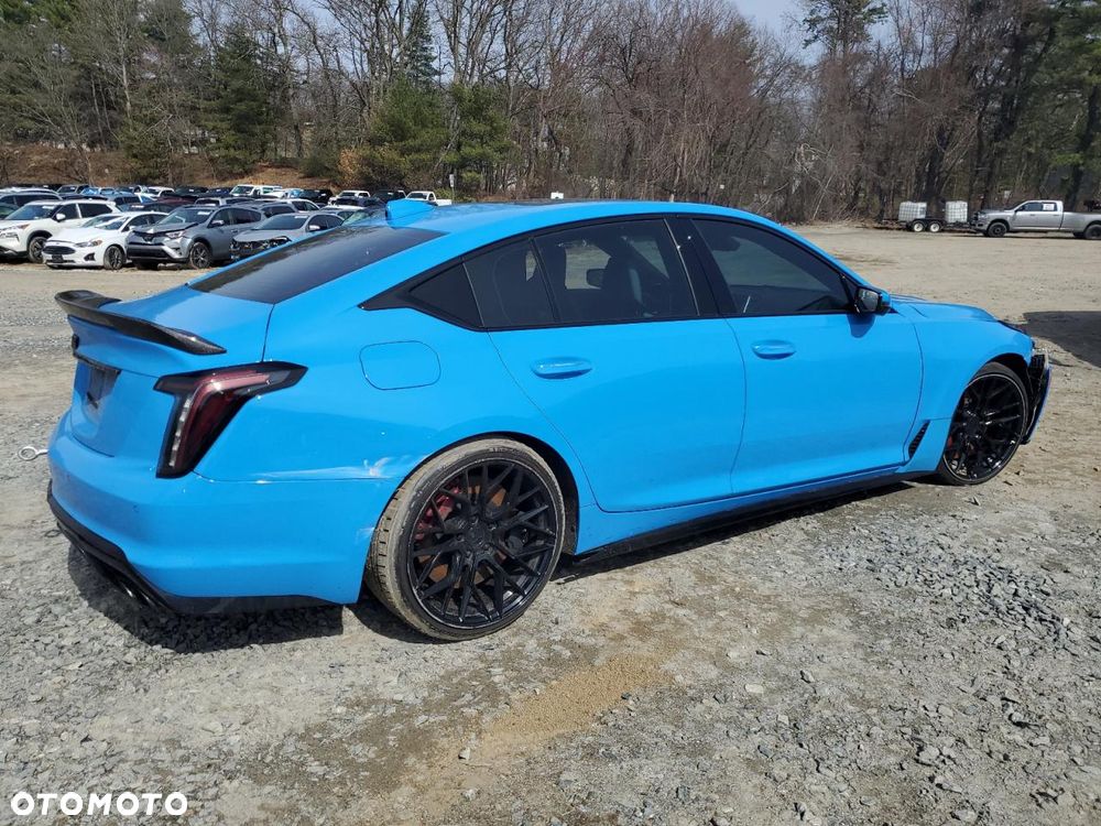 Cadillac CT5 - 4