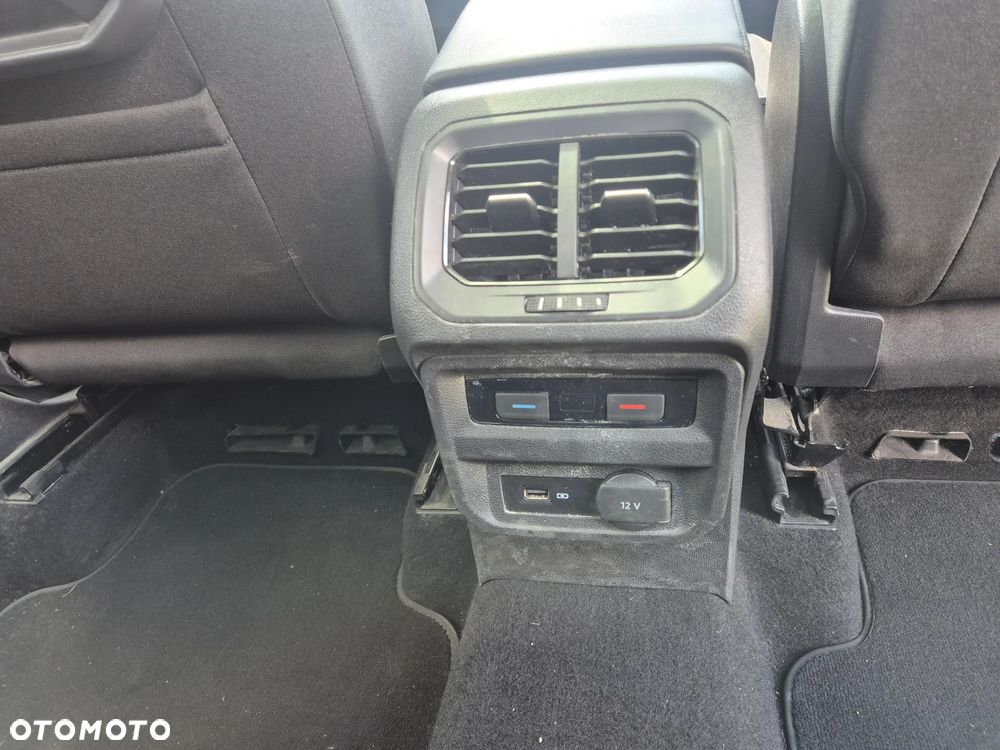 Volkswagen Tiguan Allspace - 11