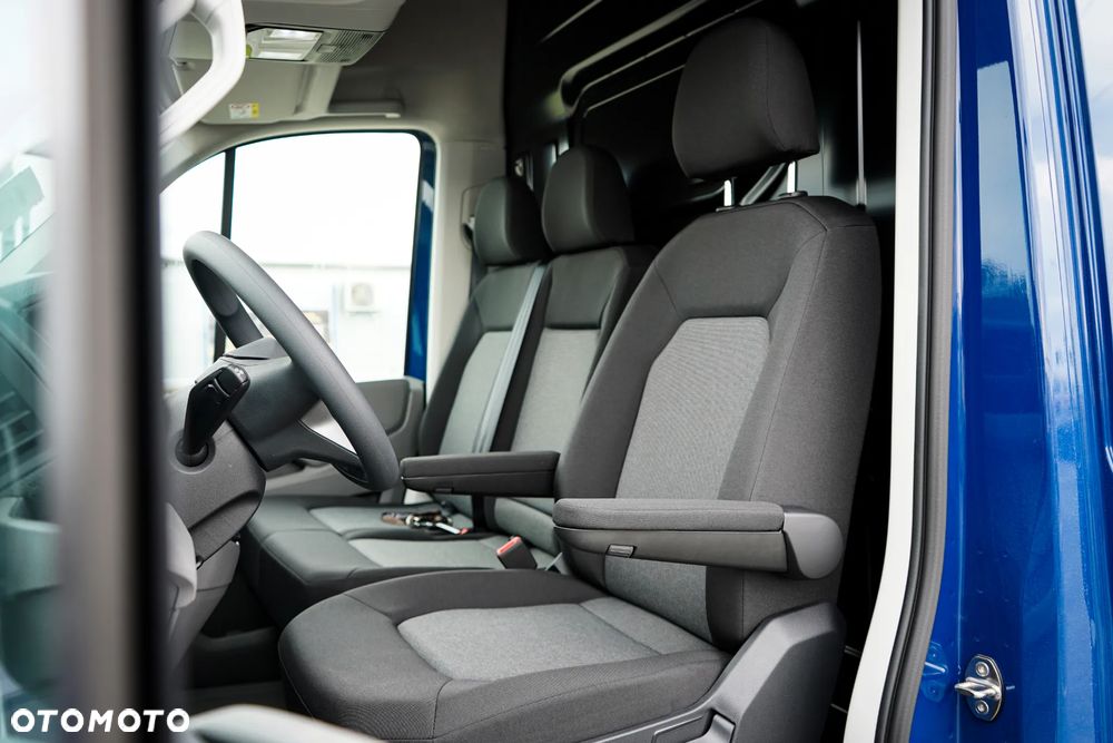 Volkswagen CRAFTER 35 - 19