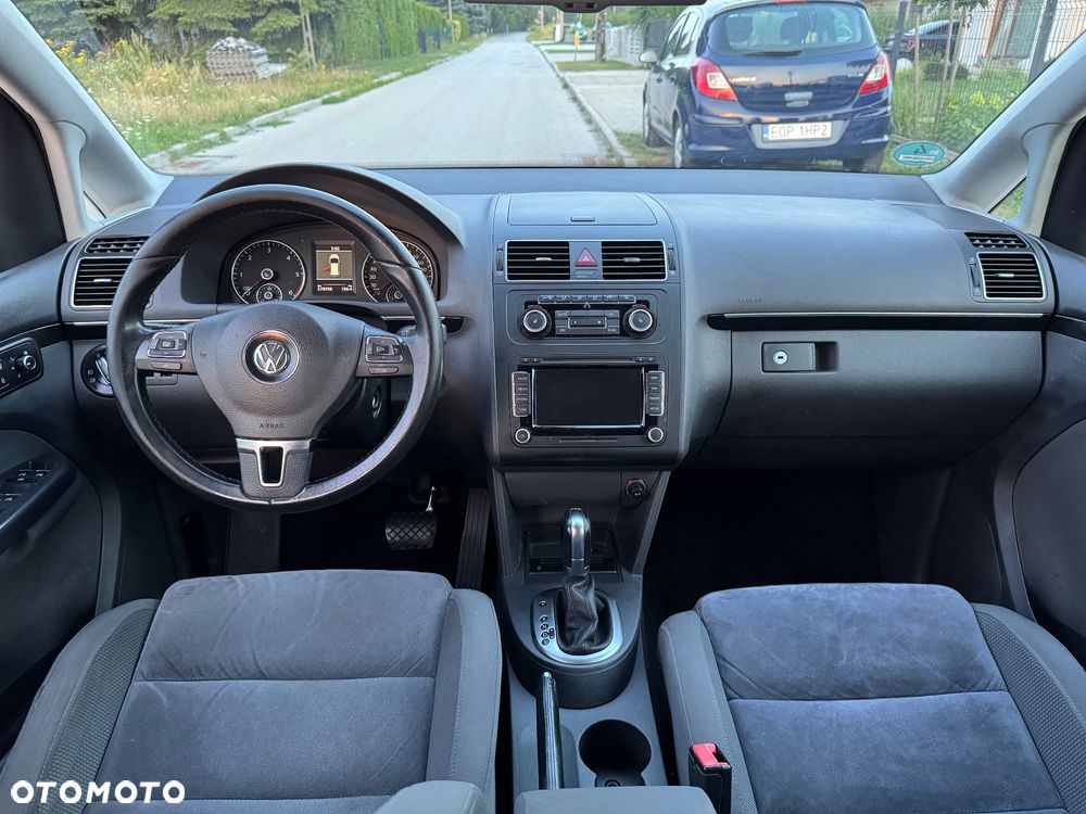 Volkswagen Touran 2.0 TDI DPF Highline DSG - 12