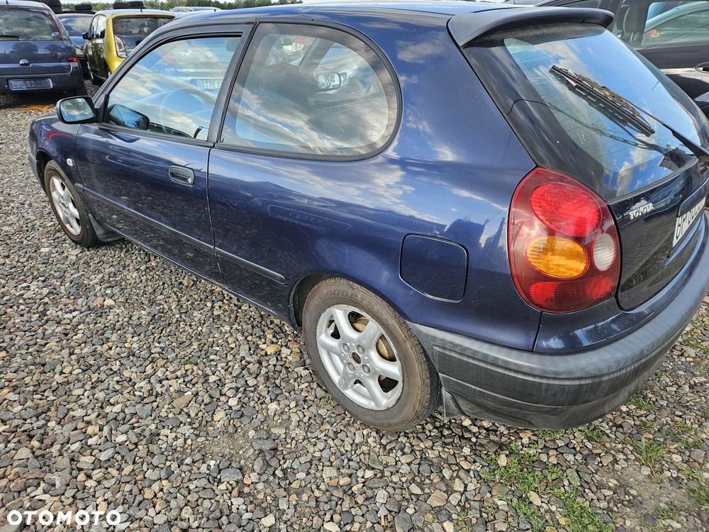 Toyota Corolla - 4