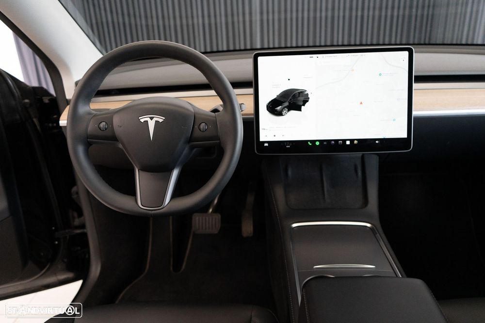 Tesla Model Y Standard - 34