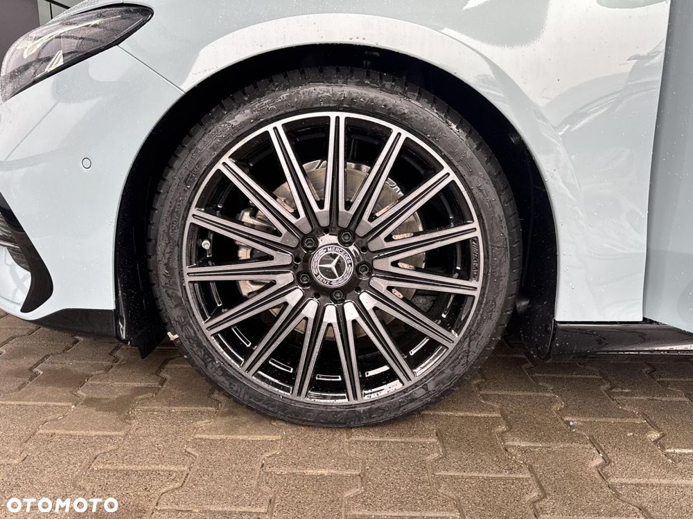 Mercedes-Benz CLA - 25