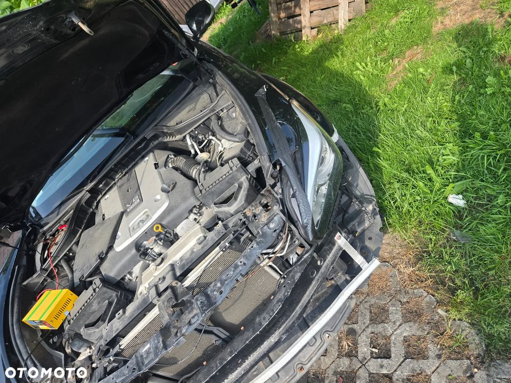 Infiniti Q70 3.7 Sport Tech EU6 - 3