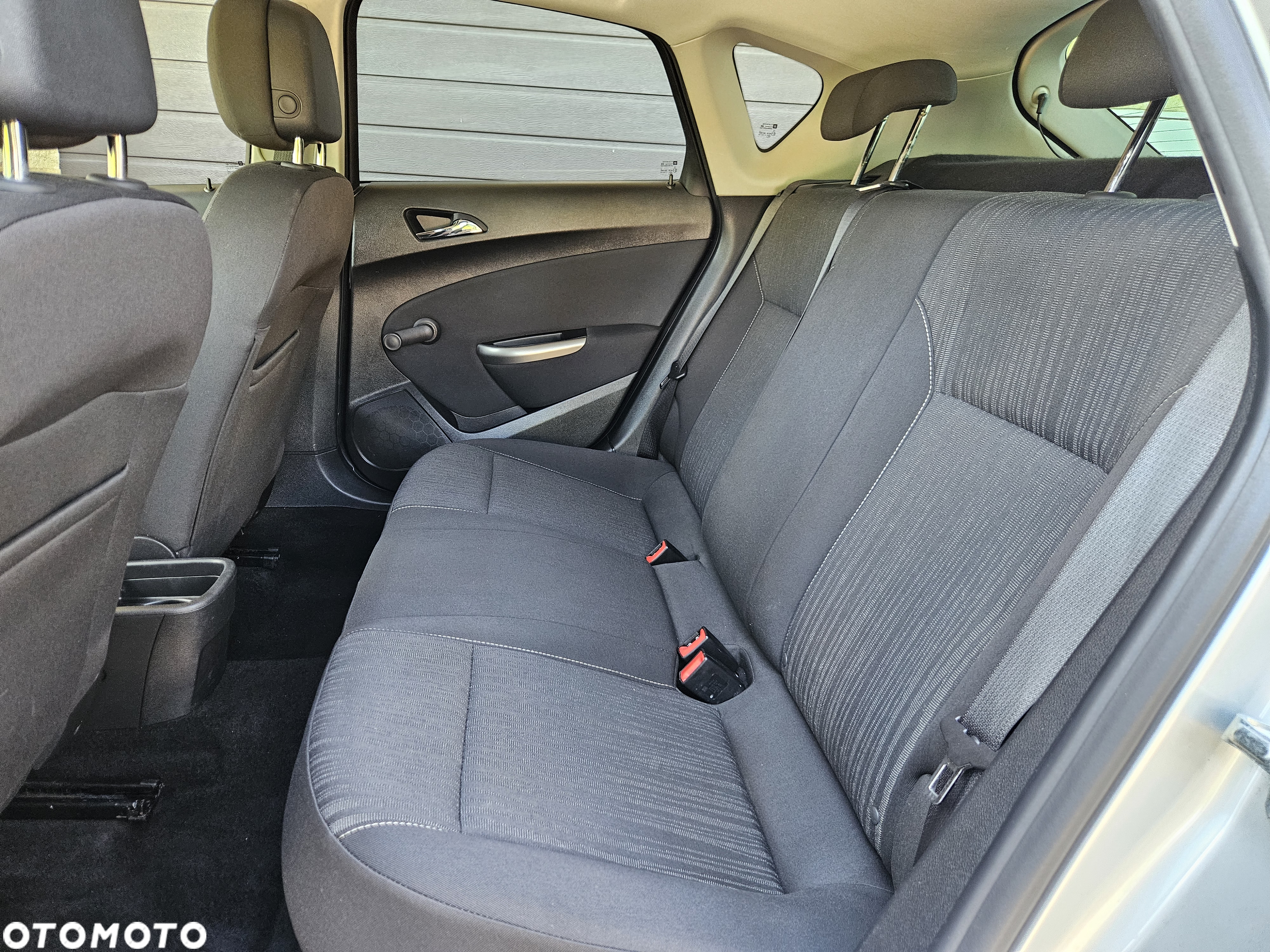 Opel Astra - 25