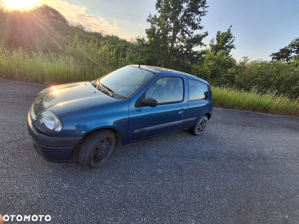 Renault Clio 1.2i RN - 5