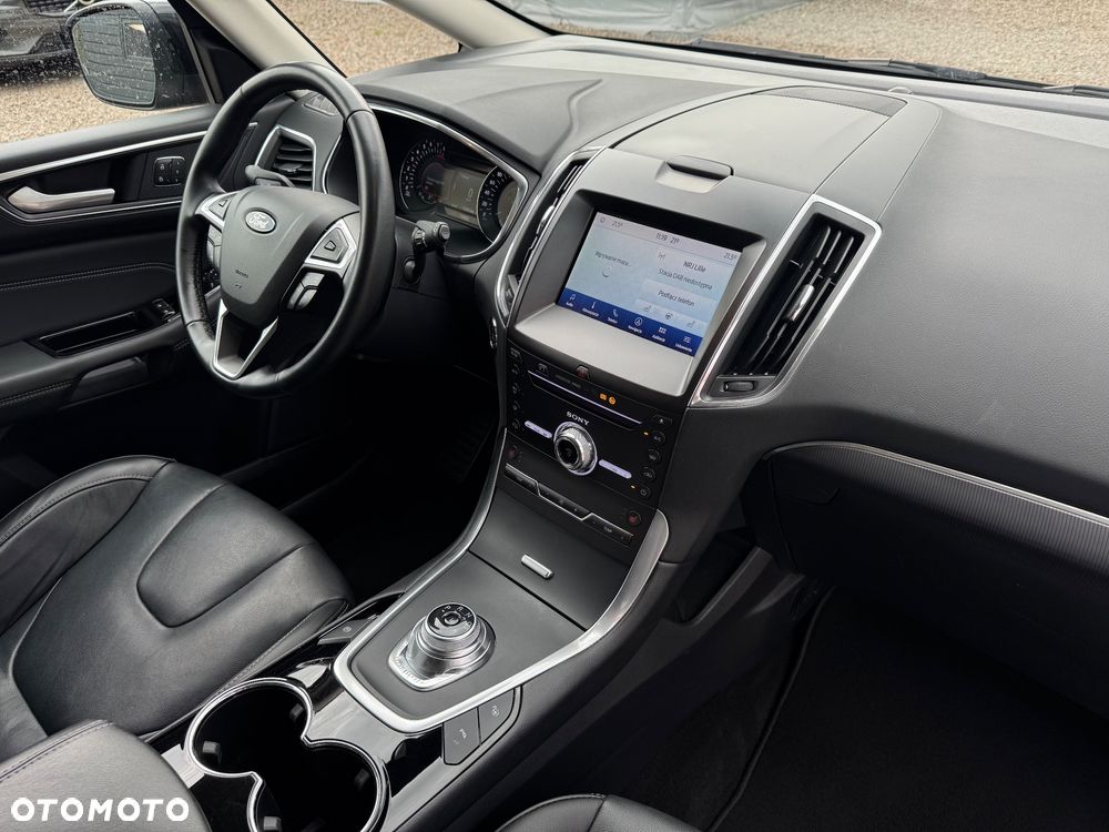 Ford S-Max 2.5 Hybrid Titanium CVT - 21