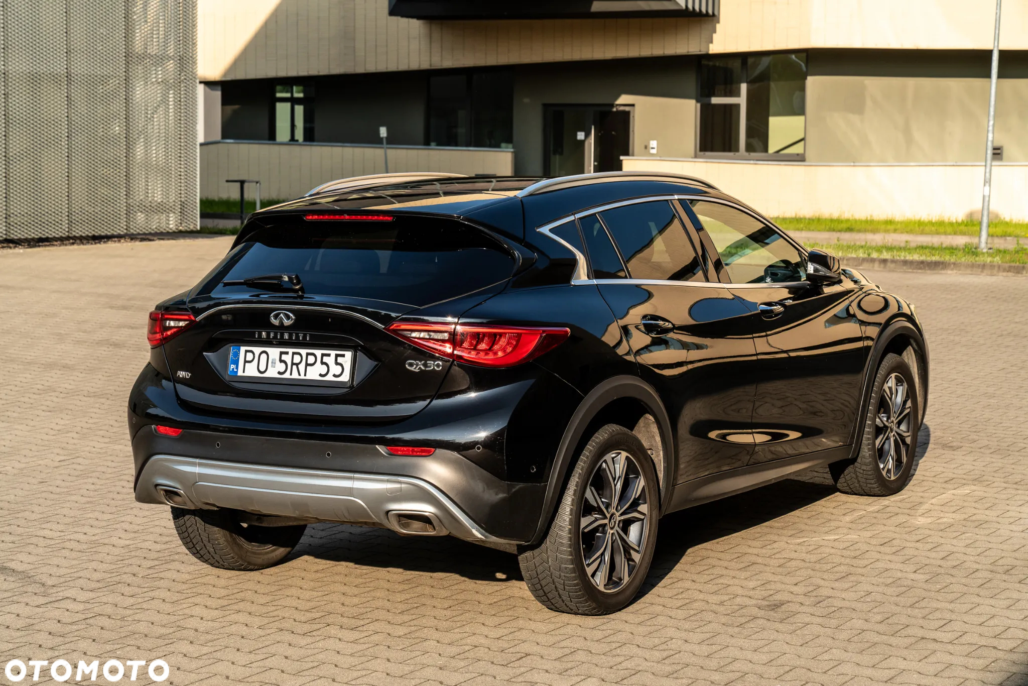Infiniti QX - 15