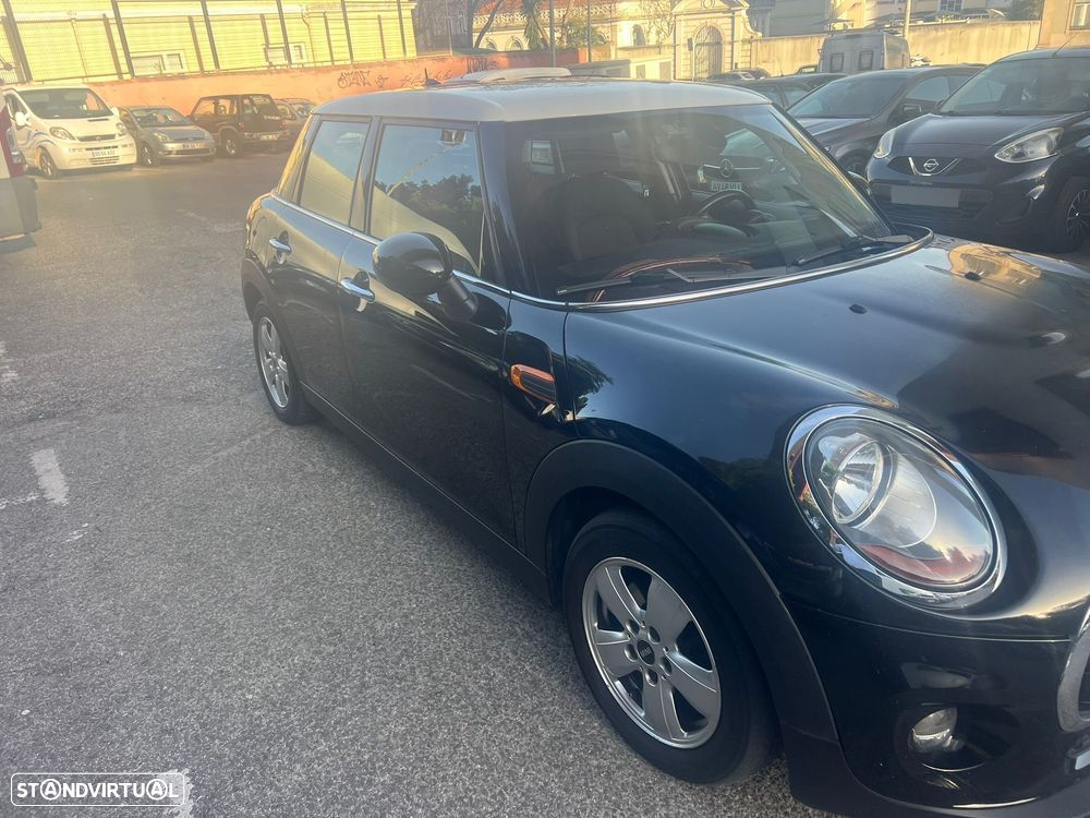 MINI 5 Portas Cooper D - 12