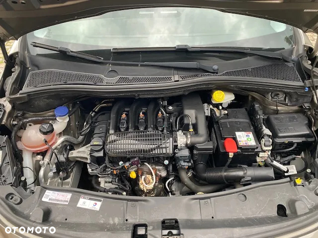 Peugeot 2008 1.2 Pure Tech Style - 17