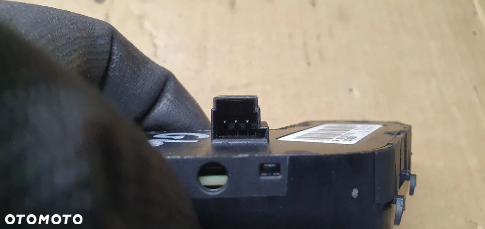 Moduł sterownik regulacji fotela kierowcy lewy przód Mercedes GL X166 W166 A1669053700 - 5
