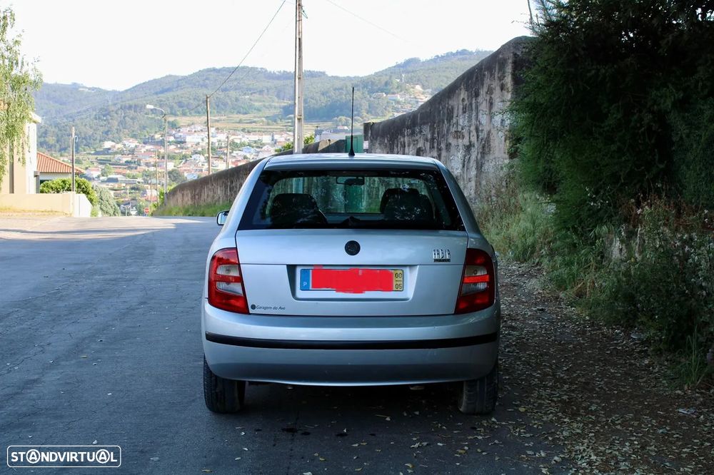 Skoda Fabia 1.4 Comfort AC - 4