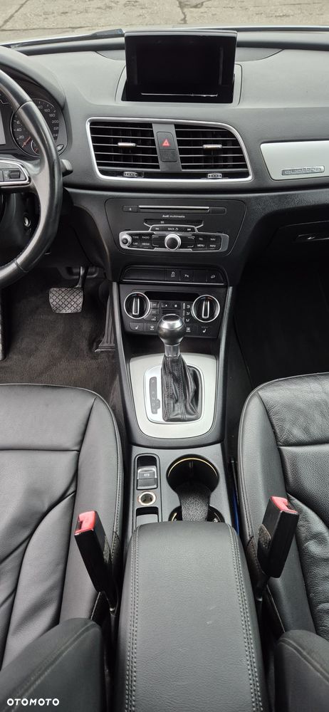 Audi Q3 45 TFSI Quattro S tronic - 12