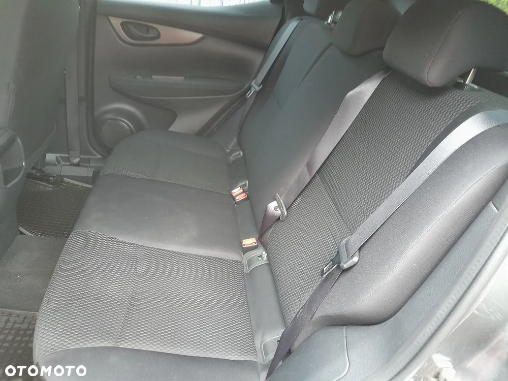 Nissan Qashqai 1.2 DIG-T Visia EU6 - 8