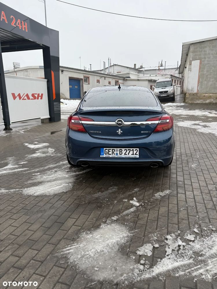 Opel Insignia - 11