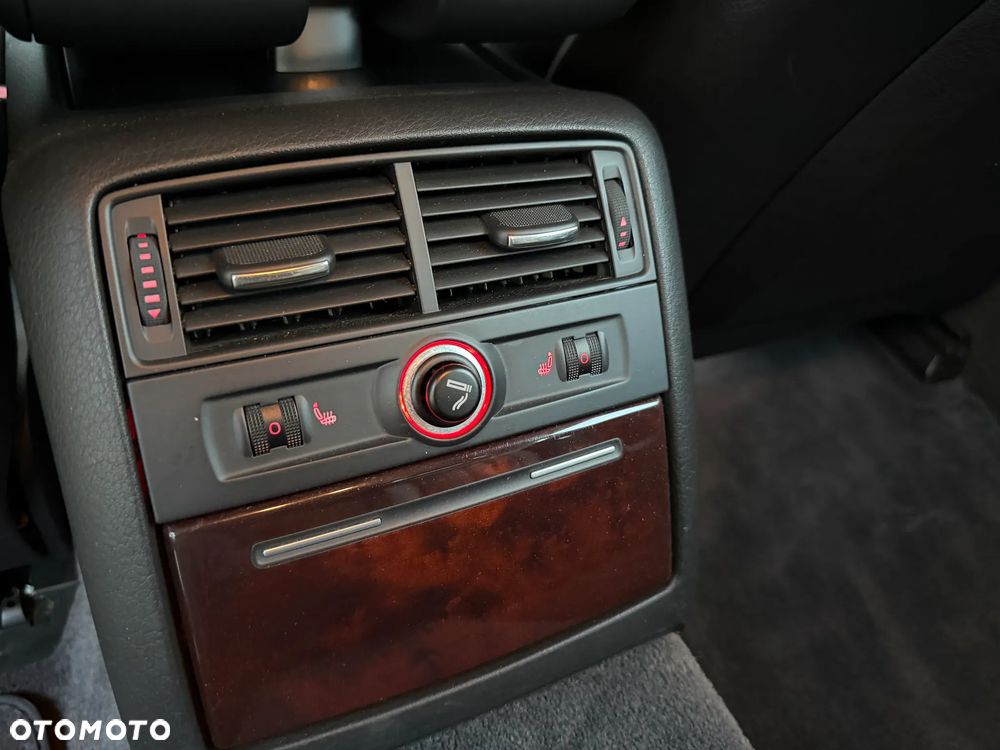 Audi A8 4.2 FSI Quattro Langversion - 30
