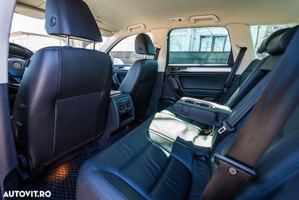 Volkswagen Touareg 3.0 V6 TDI SCR Blue Motion DPF Automatik - 14