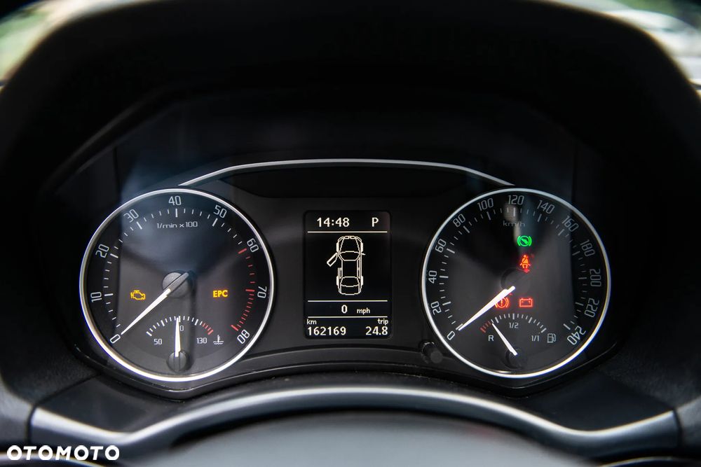 Skoda Octavia 1.8 TSI DSG Laurin & Klement - 32