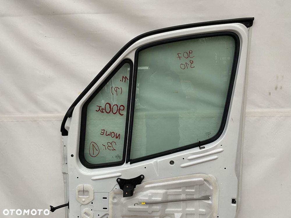 SPRINTER 907 910 drzwi przednie lewe BIAŁE KOLOR BIAŁY ARCTIC WHITE 9147 - 11