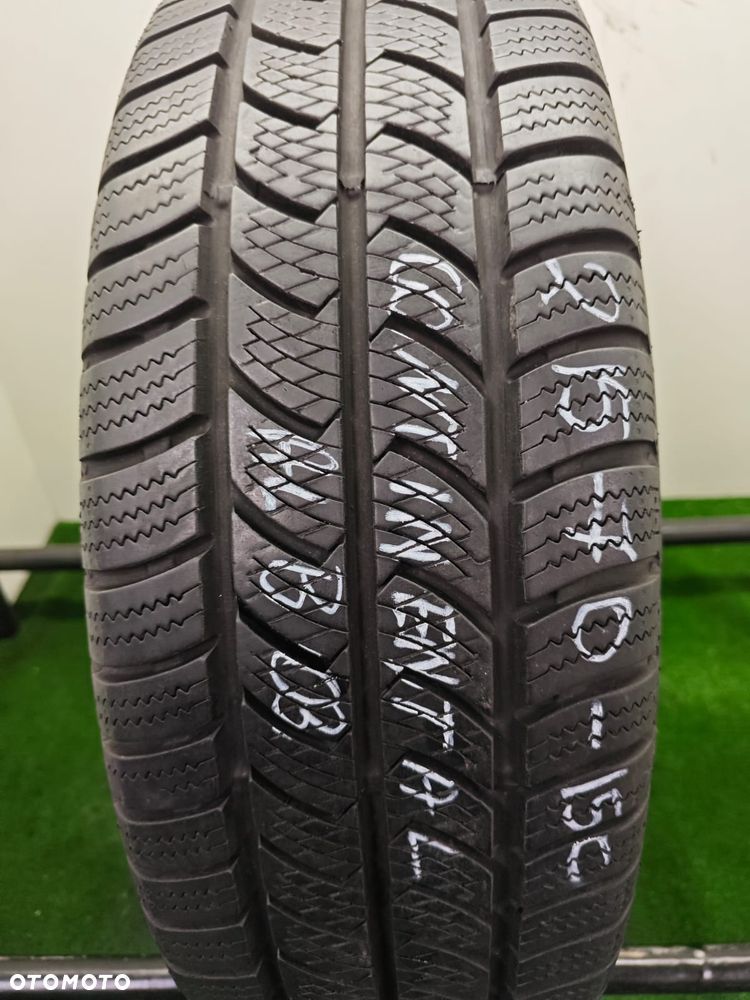 Opona 215 70 15C Continental VancoWinter 2 - 2