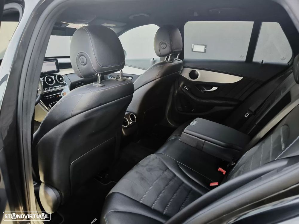 Mercedes-Benz C 300 de AMG Line - 26