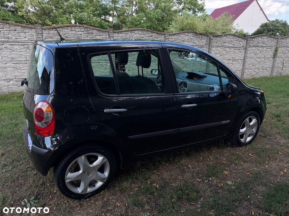 Renault Modus 1.6 16V Privilege - 21
