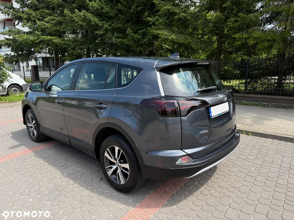Toyota RAV4 2.0 D-4D Premium 4x2 - 7
