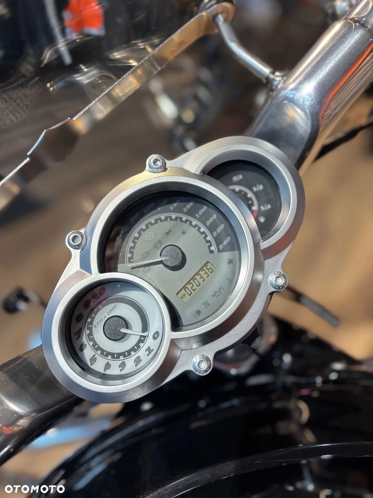 Harley-Davidson V-Rod Muscle - 6